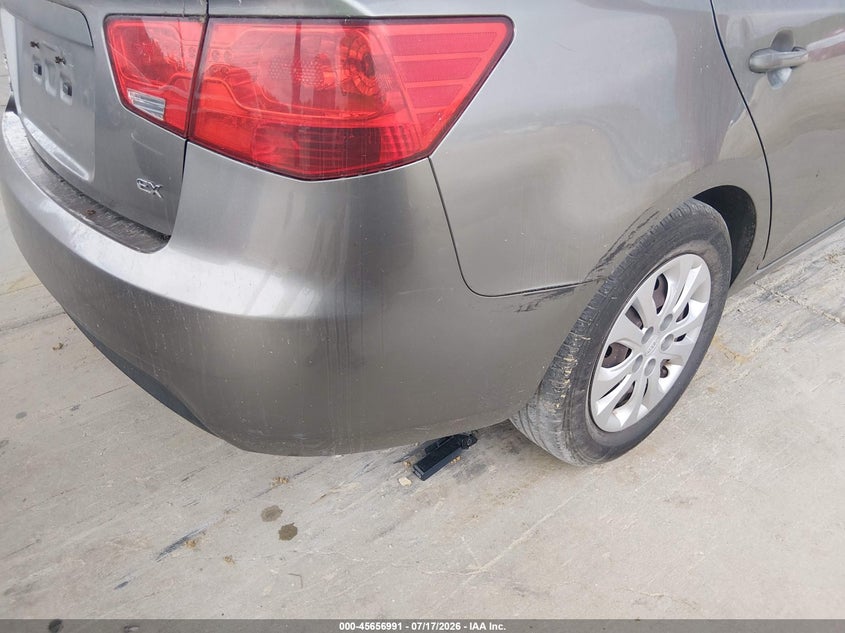 2011 Kia Forte VIN KNAFU4A25B5434066 IAAI salvage auction — NORMAL WEAR, Clear (Florida), sold $400 on 2026-07-28 (photo 6)