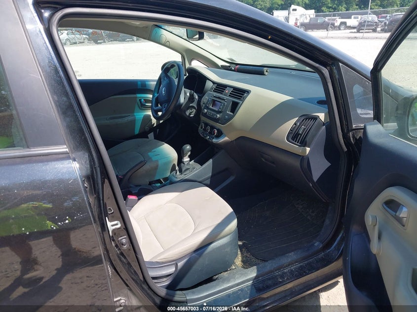 2014 Kia Rio VIN KNADM4A35E6398328 IAAI salvage auction — NORMAL WEAR, Clear (New York), sold $600 on 2026-07-28 (photo 5)