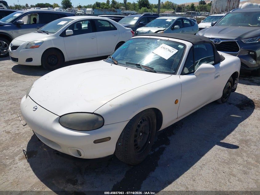 2000 Mazda Mx-5 miata VIN JM1NB353XY0140377 IAAI salvage auction — NORMAL WEAR, Clear - Dealer Only (California), sold $625 on 2026-07-23 (photo 6)