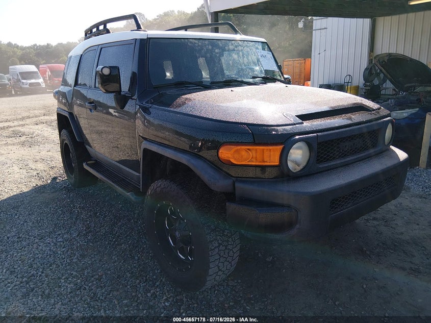 2011 Toyota Fj cruiser VIN JTEZU4BFXBK011045 IAAI salvage auction — NORMAL WEAR, Repossession Paperwork (Georgia), sold $10,600 on 2026-08-10 (photo 1)