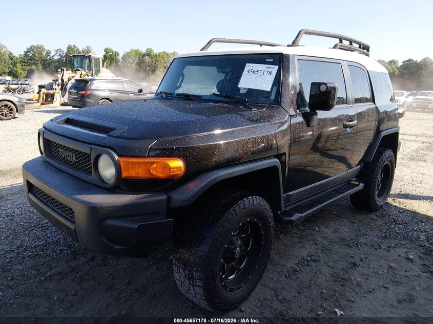 2011 Toyota Fj cruiser VIN JTEZU4BFXBK011045 IAAI salvage auction — NORMAL WEAR, Repossession Paperwork (Georgia), sold $10,600 on 2026-08-10 (photo 2)