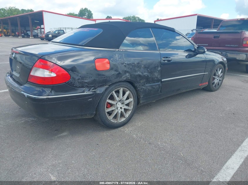 2007 Mercedes-benz Clk-class VIN WDBTK56F87F231301 IAAI salvage auction — NORMAL WEAR, Clear (Tennessee), sold $150 on 2026-08-18 (photo 4)