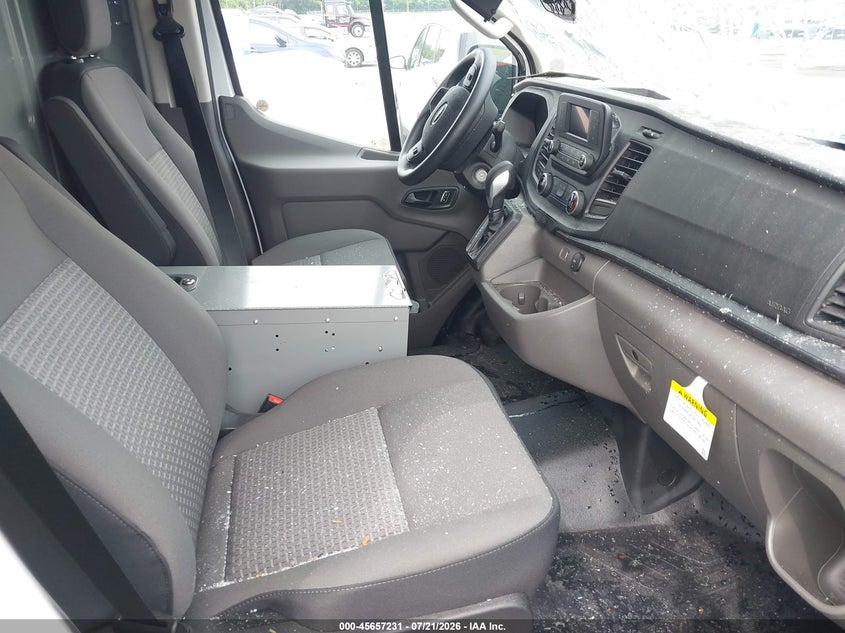 2025 Ford Transit 150 VIN 1FTYE1Y86SKA75698 IAAI salvage auction — FRONT END, Clear (New Jersey), sold $18,050 on 2026-08-17 (photo 5)