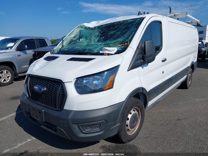 2025 Ford Transit 150 VIN 1FTYE1Y86SKA75698 IAAI salvage auction — FRONT END, Clear (New Jersey), sold $18,050 on 2026-08-17 (photo 2)