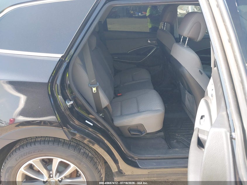 2017 Hyundai Santa fe VIN KM8SMDHF9HU220041 IAAI salvage auction — NORMAL WEAR, Salvage Title, sold $1,850 on 2026-07-30 (photo 8)