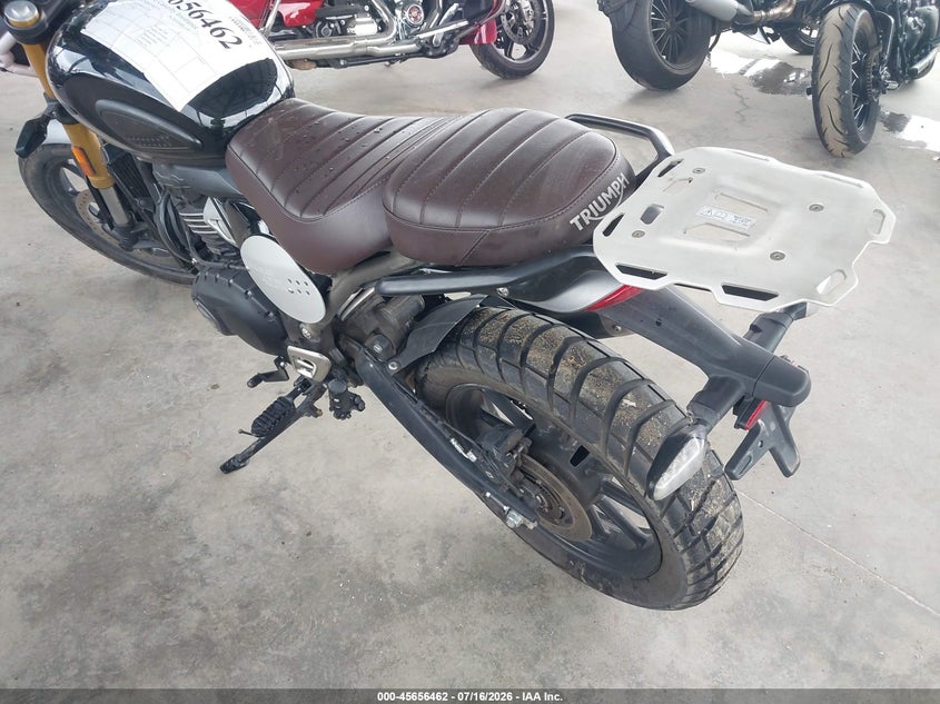 2025 Triumph motorcycle Scrambler VIN SMTT147Y8SNA28278 IAAI salvage auction — VANDALISM, Salvage (Utah), sold $1,500 on 2026-09-16 (photo 3)