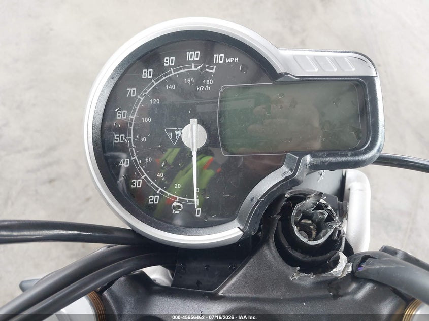 2025 Triumph motorcycle Scrambler VIN SMTT147Y8SNA28278 IAAI salvage auction — VANDALISM, Salvage (Utah), sold $1,500 on 2026-09-16 (photo 7)