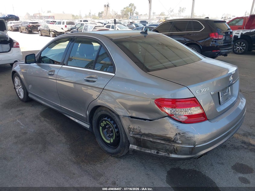 2008 Mercedes-benz C class VIN WDDGF54X38R017700 IAAI salvage auction — SIDE, Salvage (California), sold $550 on 2026-08-03 (photo 3)