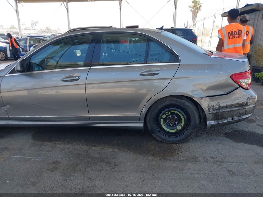 2008 Mercedes-benz C class VIN WDDGF54X38R017700 IAAI salvage auction — SIDE, Salvage (California), sold $550 on 2026-08-03 (photo 6)