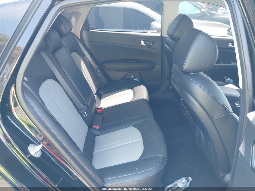 2019 Kia Optima VIN 5XXGU4L14KG291747 IAAI salvage auction — REAR END, Salvage Certificate (California), sold $1,650 on 2026-07-19 (photo 8)
