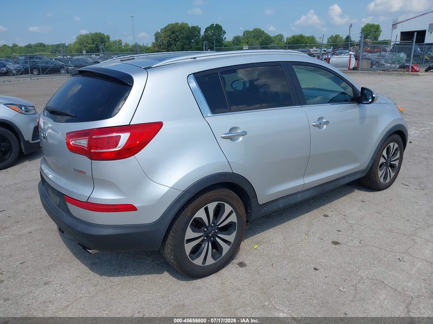2012 Kia Sportage VIN KNDPC3A68C7172542 IAAI salvage auction — NORMAL WEAR, Clear (Illinois), sold $25 on 2026-07-29 (photo 4)