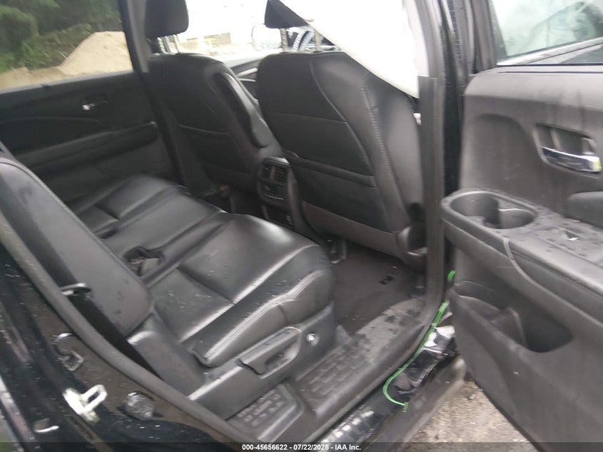 2019 Honda Pilot VIN 5FNYF6H57KB041718 IAAI salvage auction — RIGHT SIDE, Salvage Title, sold $8,850 on 2026-08-18 (photo 8)