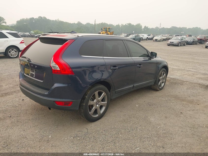 2013 Volvo Xc60 VIN YV4952DL6D2391204 IAAI salvage auction — NORMAL WEAR, Clear (Maryland), sold $625 on 2026-07-30 (photo 4)