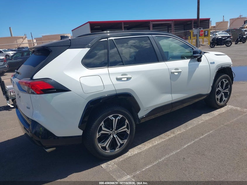 2022 Toyota Rav 4 VIN JTMEB3FV6ND081803 IAAI salvage auction — NORMAL WEAR, Salvage Title, sold $1,000 on 2026-07-21 (photo 4)