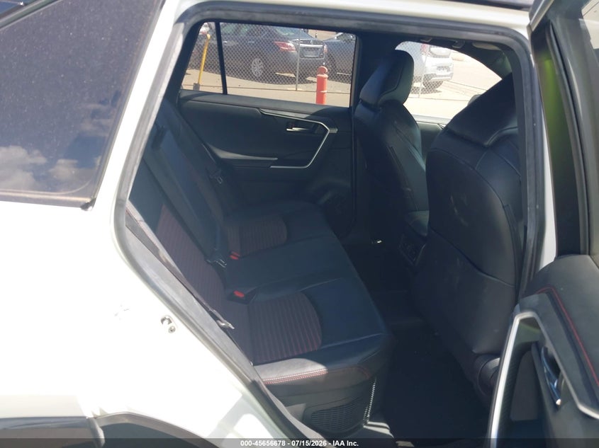 2022 Toyota Rav 4 VIN JTMEB3FV6ND081803 IAAI salvage auction — NORMAL WEAR, Salvage Title, sold $1,000 on 2026-07-21 (photo 8)