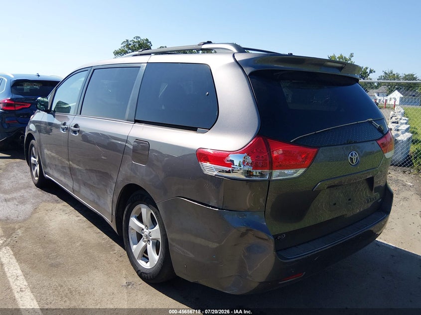 2011 Toyota Sienna VIN 5TDKK3DC1BS048924 IAAI salvage auction — NORMAL WEAR, Clear (New Jersey), sold $575 on 2026-07-27 (photo 3)
