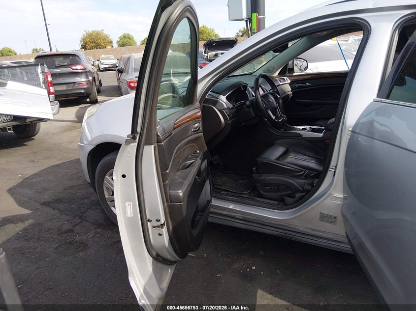 2014 Cadillac Srx VIN 3GYFNDE32ES525982 IAAI salvage auction — FRONT END, Salvage Certificate (California), sold $550 on 2026-07-31 (photo 5)
