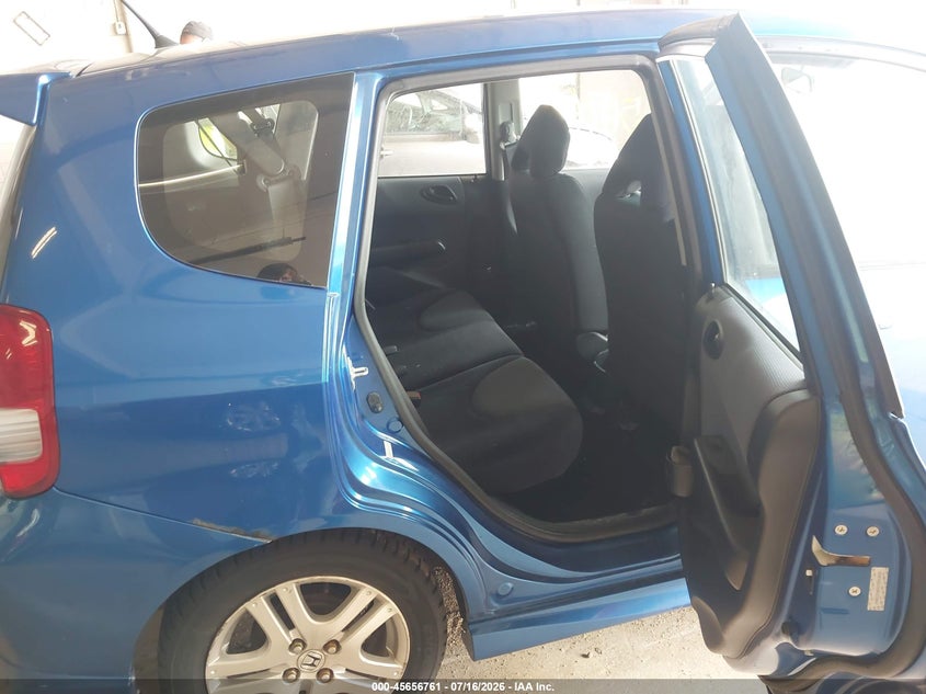 2007 Honda Fit VIN JHMGD38657S053450 IAAI salvage auction — NORMAL WEAR, Clear (Minnesota), sold $350 on 2026-07-29 (photo 8)