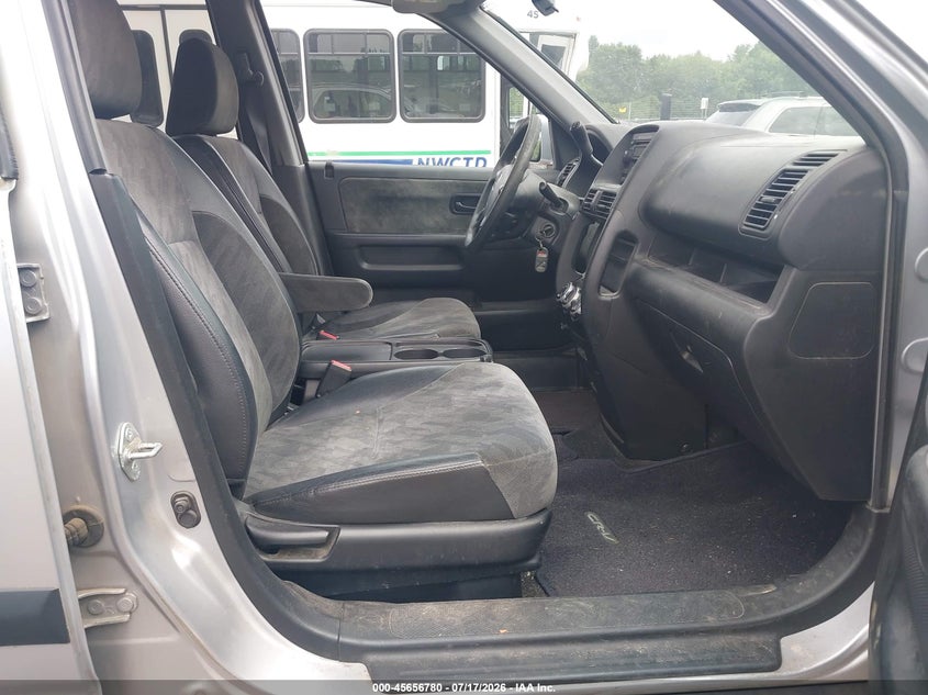 2002 Honda Cr-v VIN JHLRD78872C079847 IAAI salvage auction — NORMAL WEAR, Clear (Connecticut), sold $25 on 2026-07-23 (photo 5)