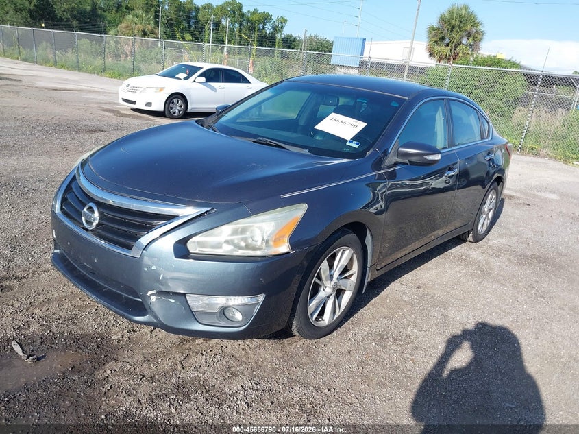 2013 Nissan Altima VIN 1N4AL3AP3DN561767 IAAI salvage auction — NORMAL WEAR, Clear (Florida), sold $400 on 2026-07-23 (photo 2)