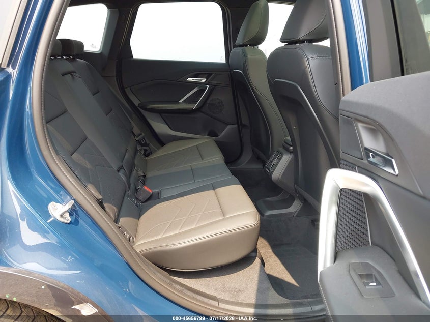 2026 BMW X1 VIN WBX73EF09T5604408 IAAI salvage auction — RIGHT FRONT, Salvage Title, sold $13,200 on 2026-08-15 (photo 8)
