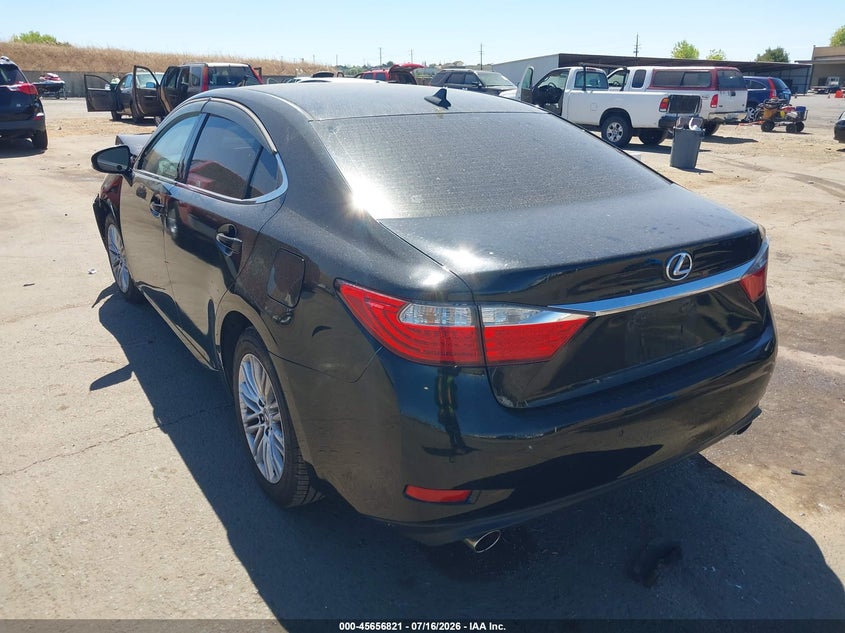2014 Lexus ES VIN JTHBK1GG8E2090066 IAAI salvage auction — NORMAL WEAR, Clear - Dealer Only (California), sold $3,250 on 2026-07-22 (photo 3)