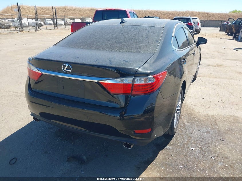 2014 Lexus ES VIN JTHBK1GG8E2090066 IAAI salvage auction — NORMAL WEAR, Clear - Dealer Only (California), sold $3,250 on 2026-07-22 (photo 4)