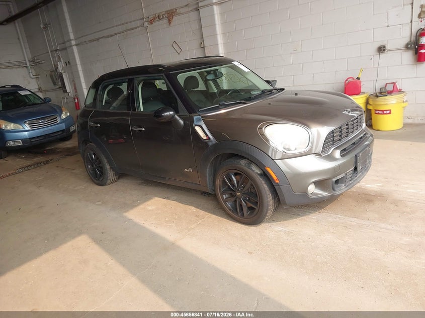 2011 Mini Cooper VIN WMWZC5C57BWH99164 IAAI salvage auction — NORMAL WEAR, Clear (Minnesota), sold $250 on 2026-07-29 (photo 1)