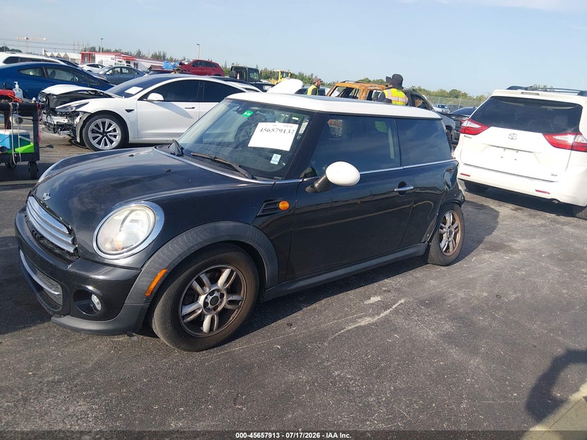 2013 Mini Hard top VIN WMWSU3C59DT544603 IAAI salvage auction — SIDE, Salvage Title, sold $400 on 2026-08-06 (photo 2)