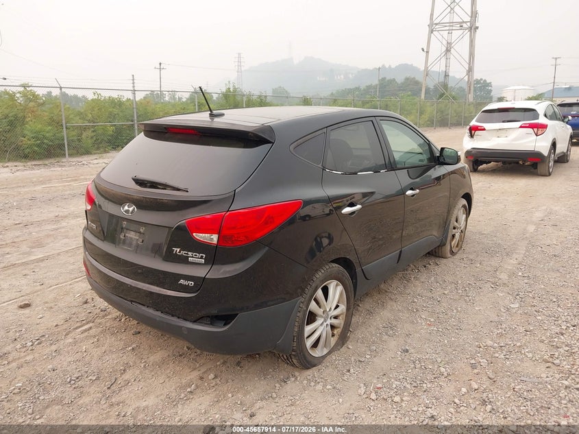 2013 Hyundai Tucson VIN KM8JUCAC2DU774697 IAAI salvage auction — NORMAL WEAR, Clear (Pennsylvania), sold $1,750 on 2026-07-28 (photo 4)