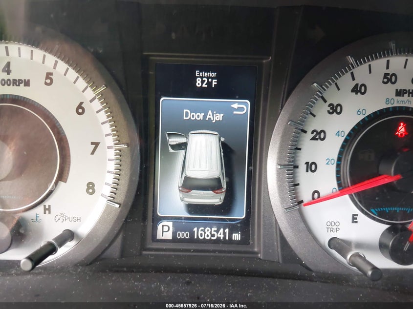 2015 Toyota Sienna VIN 5TDXK3DC8FS640395 IAAI salvage auction — FRONT END, Clear (Wisconsin), sold $25 on 2026-07-28 (photo 7)