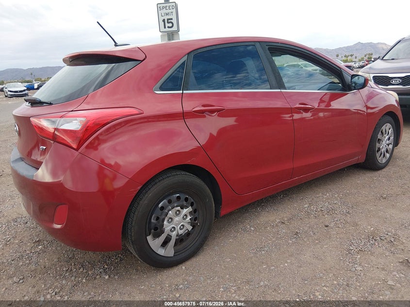 2017 Hyundai Elantra VIN KMHD35LH1HU365892 IAAI salvage auction — NORMAL WEAR, Salvage Title, sold $725 on 2026-07-28 (photo 4)