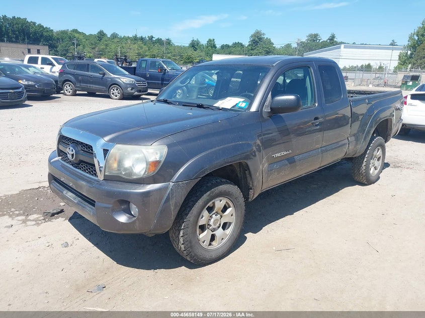 2011 Toyota Tacoma VIN 5TFUU4EN8BX003059 IAAI salvage auction — NORMAL WEAR, Original (New Hampshire), sold $25 on 2026-07-29 (photo 2)