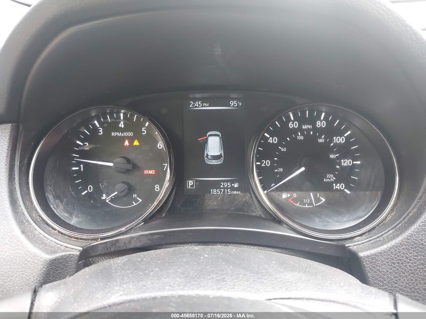 2017 Nissan Rogue VIN JN8AT2MT5HW386696 IAAI salvage auction — LEFT FRONT, Salvage Title, sold $25 on 2026-07-31 (photo 7)