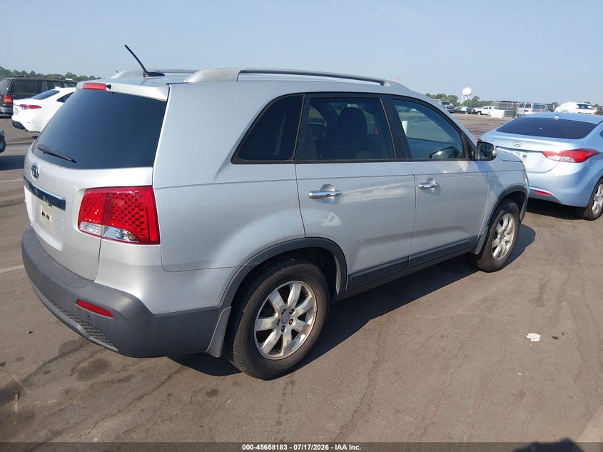 2012 Kia Sorento VIN 5XYKT3A60CG280344 IAAI salvage auction — NORMAL WEAR, Clear (North Carolina), sold $875 on 2026-08-01 (photo 4)