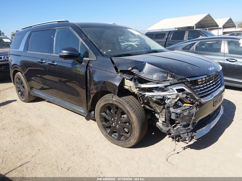 2024 Kia Carnival VIN KNDNE5H37R6402479 IAAI salvage auction — RIGHT FRONT, Salvage Title, sold $12,700 on 2026-07-29 (photo 1)