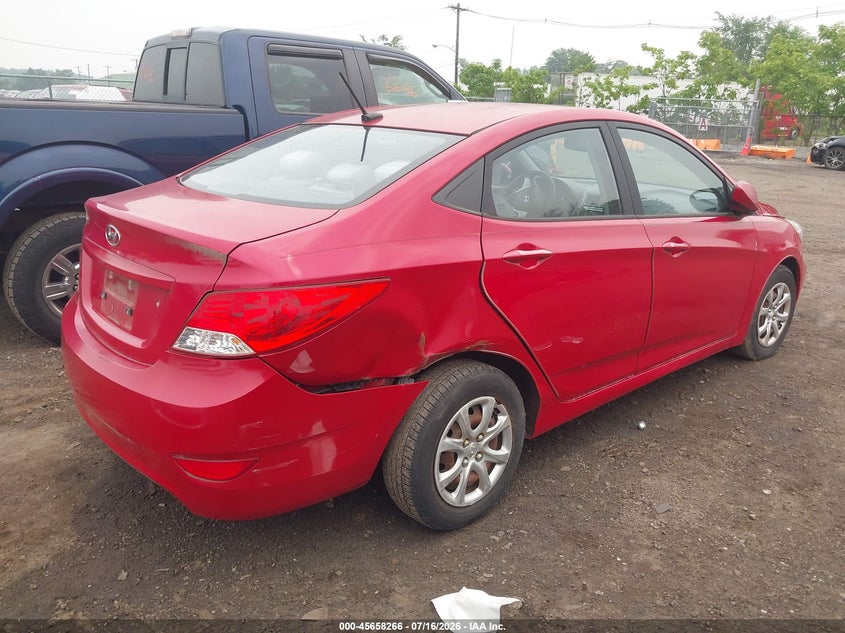 2013 Hyundai Accent VIN KMHCT4AE0DU280227 IAAI salvage auction — NORMAL WEAR, Clear (New Jersey), sold $550 on 2026-07-29 (photo 4)