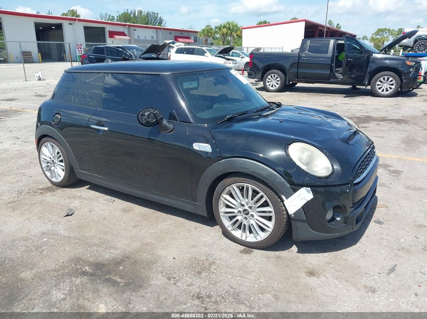 2014 Mini Hard top VIN WMWXM7C59ET970466 IAAI salvage auction — FRONT END, Salvage Title, sold $775 on 2026-08-10 (photo 1)