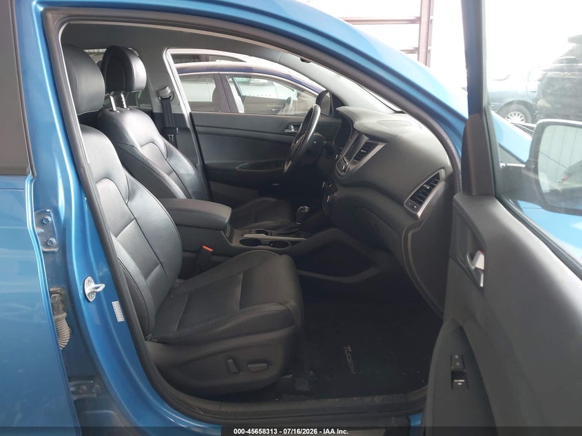 2017 Hyundai Tucson VIN KM8J3CA21HU304645 IAAI salvage auction — NORMAL WEAR, Clear (Illinois), sold $3,825 on 2026-07-22 (photo 5)