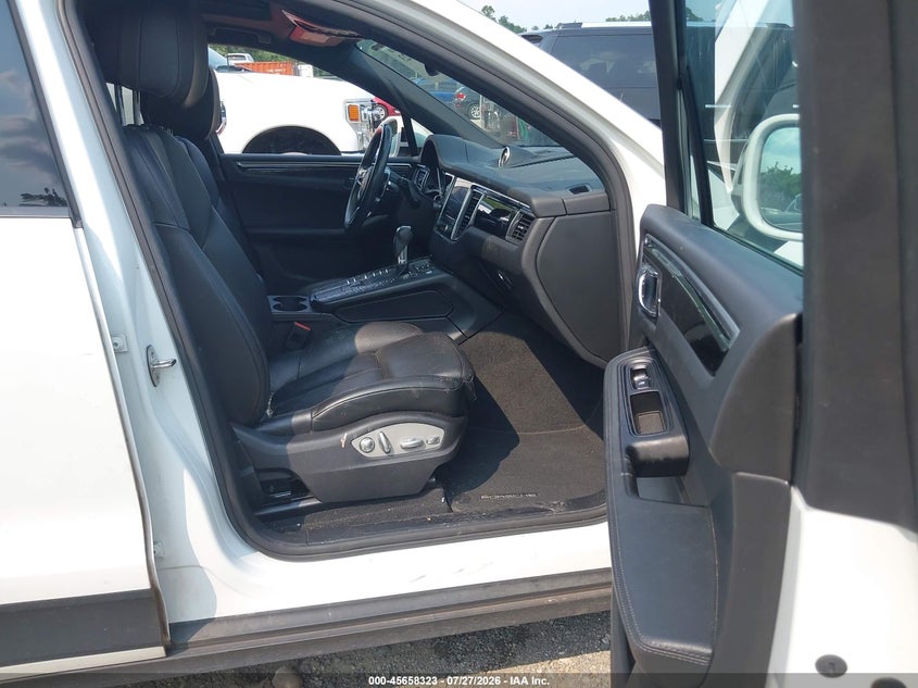 2018 Porsche Macan VIN WP1AA2A54JLB07025 IAAI salvage auction — FRONT END, Salvage Title, sold $7,800 on 2026-09-05 (photo 5)