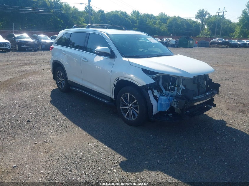 2019 Toyota Highlander VIN 5TDJZRFH2KS625267 IAAI salvage auction — SIDE, Salvage (Idaho), sold $9,500 on 2026-07-31 (photo 1)