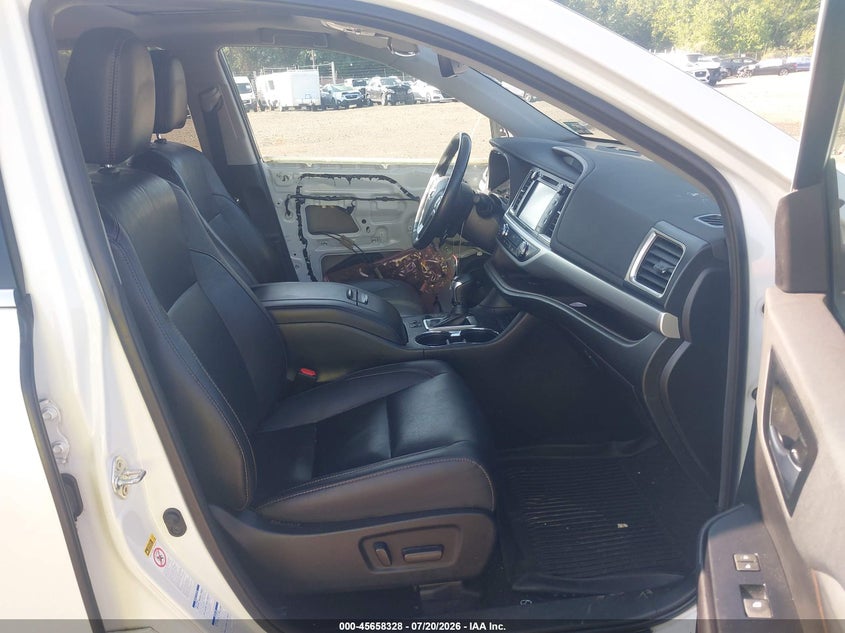 2019 Toyota Highlander VIN 5TDJZRFH2KS625267 IAAI salvage auction — SIDE, Salvage (Idaho), sold $9,500 on 2026-07-31 (photo 5)