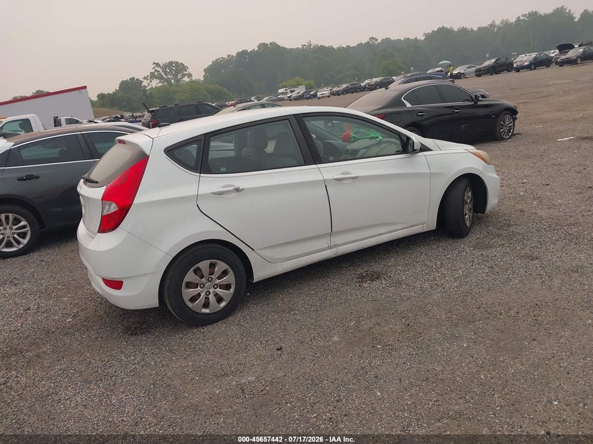 2017 Hyundai Accent VIN KMHCT5AE5HU335220 IAAI salvage auction — NORMAL WEAR, Clear (Delaware), sold $225 on 2026-07-30 (photo 4)