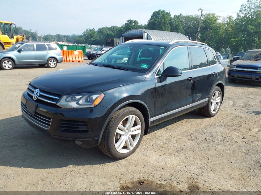 2012 Volkswagen Touareg VIN WVGFK9BPXCD000292 IAAI salvage auction — NORMAL WEAR, Clear (New Jersey), sold $125 on 2026-07-30 (photo 2)