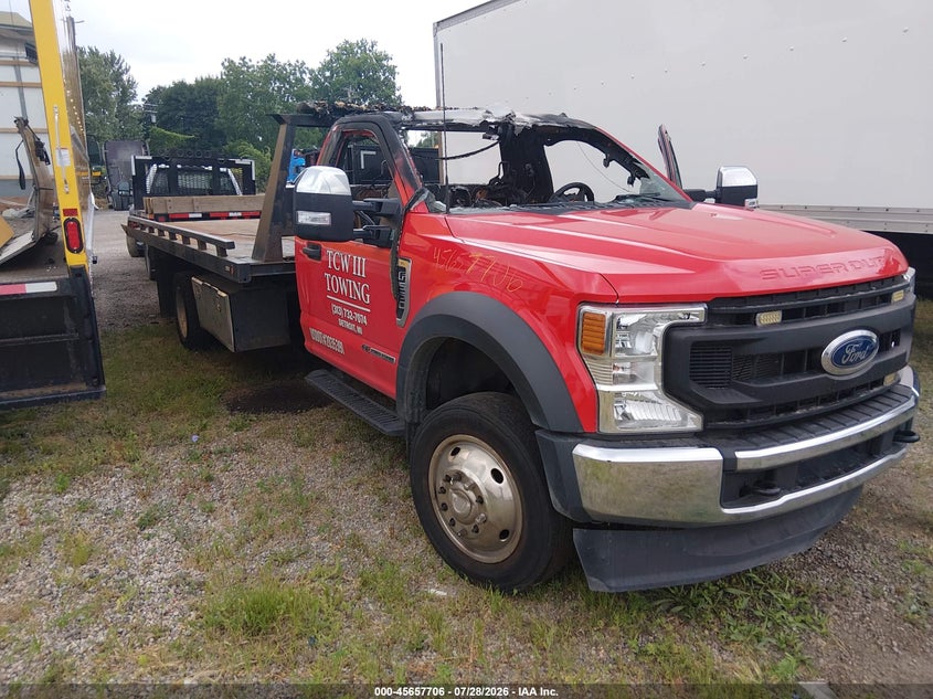 2021 Ford F550 VIN 1FDUF5GT0MDA14066 — IAAI salvage auction photo