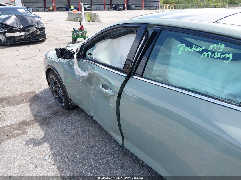 2025 Kia K4 VIN 3KPFW4DE1SE227049 IAAI salvage auction — SIDE, Wait Title, sold $9,500 on 2026-08-26 (photo 6)