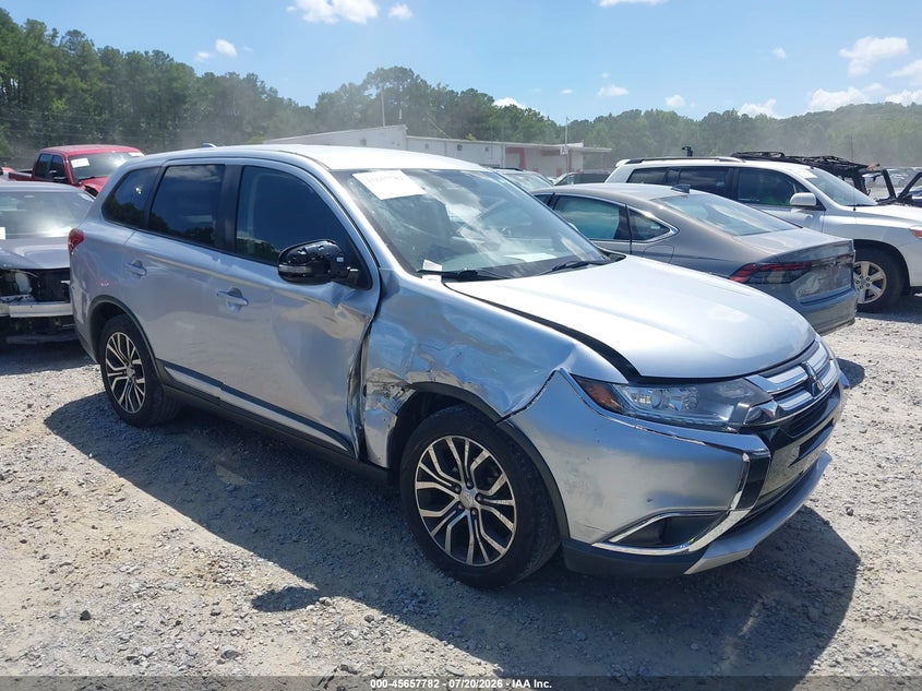 2017 Mitsubishi Outlander VIN JA4AD3A39HZ000261 IAAI salvage auction — RIGHT SIDE, Salvage Title, sold $1,350 on 2026-08-25 (photo 1)
