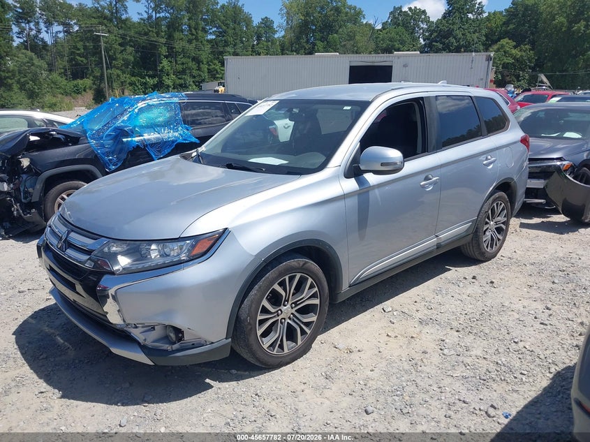 2017 Mitsubishi Outlander VIN JA4AD3A39HZ000261 IAAI salvage auction — RIGHT SIDE, Salvage Title, sold $1,350 on 2026-08-25 (photo 2)