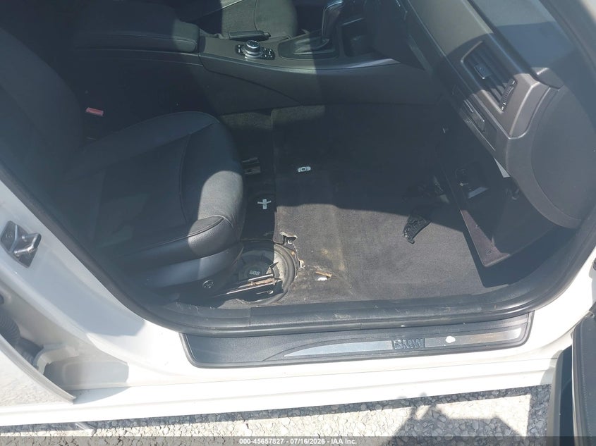 2011 BMW 3 series VIN WBAPN7C55BA781348 IAAI salvage auction — WATER/FLOOD, Salvage (Ohio), sold $575 on 2026-08-04 (photo 6)