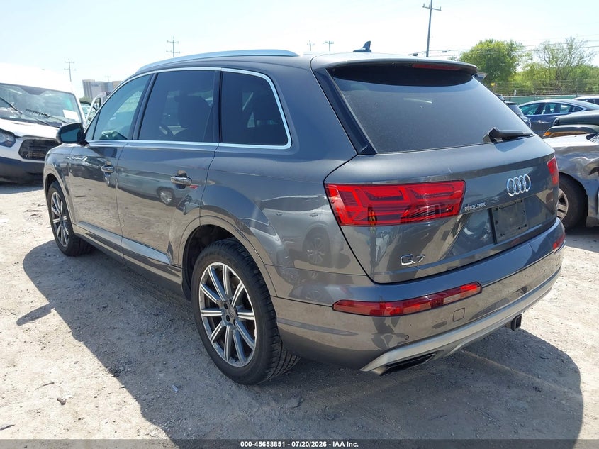 2018 Audi Q7 VIN WA1LAAF77JD034865 IAAI salvage auction — SIDE, Salvage Title, sold $7,400 on 2026-09-04 (photo 3)